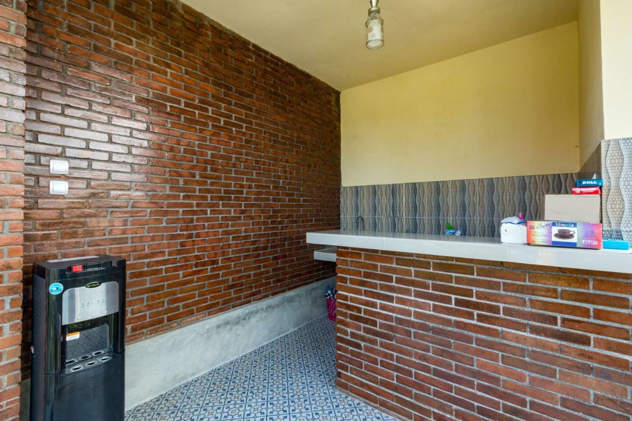 Dicky Guest House 2 Batu Bolong Canggu Eksteriør billede